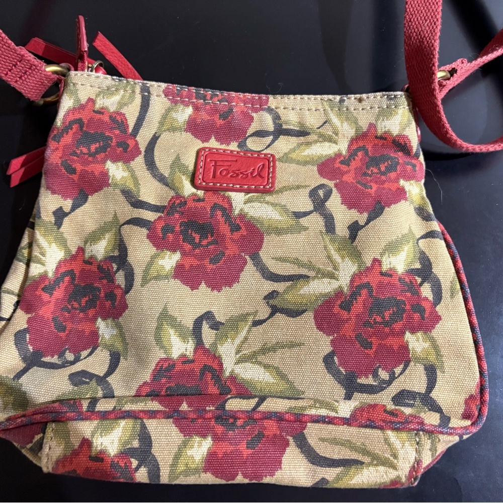 Fossil Red and Tan Floral Crossbody Bag